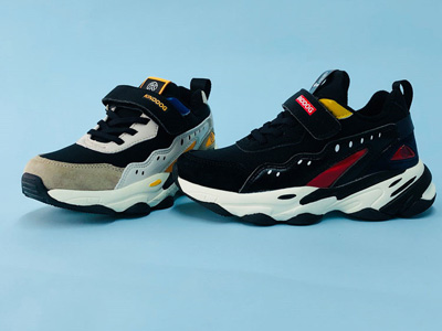 �ԹԹ�ͯЬ��ͯ����Ьʱ���д�ͯ����Ь