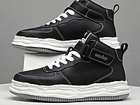 ��ү���а��ɫ��Ь��ʿ�˶����к��泱Ь����