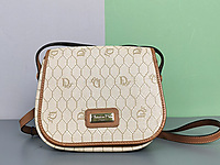 �ϰ�Ůʿ��ɫ�䳲ϵ��б���