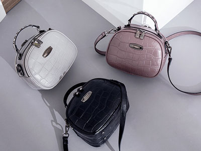 ����ɯƷ��������Ů��СԲ������Ůʿб��