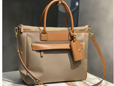 ��ɫ�绪�¿��ϰ��Ͽ�ͨ�ڰ�������Ů������б���