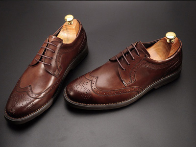 �ٳ���Ƥ����˵���ЬӢ�״���������װƤЬ