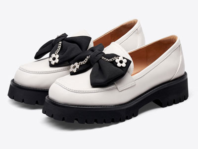 Kiss-Kitty����ָ�Ь2022����Ӣ�׷�СƤЬ������һ�ŵ�