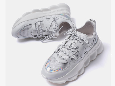 ά����Ƥ����С��Ь�г����ٴ��ϵ�Ь�˶��ɸ�Ь