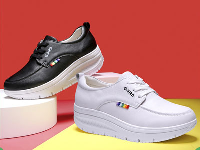 ������ҡҡ����ЬŮ2022����ţƤ�ٴ��˶��¸�����ɸ�ŮЬ