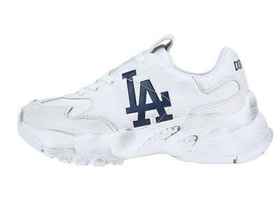 MLB��Ů�����ϵ�ЬŮ���ߺ�װٴ������˶�ʱ�д�����Ʒ