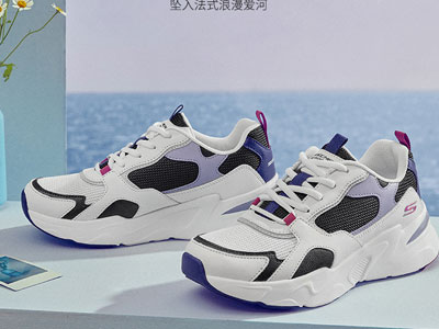 Skechers˹���洺���¿�Ů������ɫʱ�������ϵ�Ь