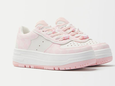 ���ʿ�Bershka2022�¿�ۺ�ɫ����ӡ������˶�Ь