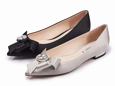 ������ŮЬ�¿�ʱ����˿�����ˮ���ͷǳ�ڵ�Ь