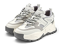 ׿ʫ���������ϵ�ЬŮins��2022�괺�¿��˶�Ь