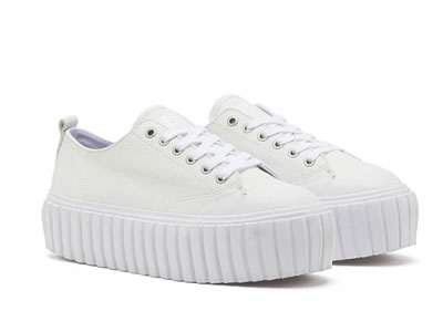 Diesel2022������ƷŮʿʱ�����а�ɫ����˶�Ь