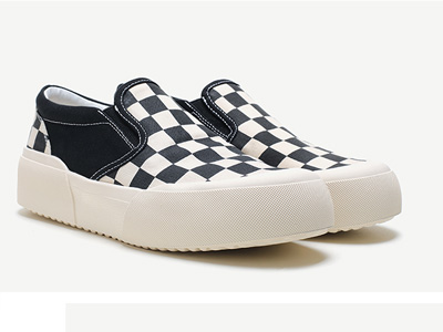 UDV2022���ķ����ָ�ЬԲͷƽ��ʱ�и��Ƴ��Ử��ЬŮЬ