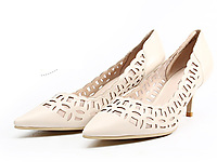 Laspampas��˹��˹�ļ���Ƥ�߸�ʱ��ͨ�ڶ�����Ь