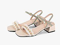 �����ʱװ��Ь�ļ����и��ָ�һ�ִ��к��¶ֺŮЬ