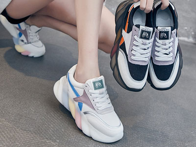 ���������ϵ�Ьins��Ů�������쳬�������˶�Ь