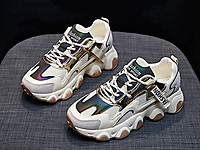 ������ŮͯЬ�����2022�¿�Ů���˶��ϵ�Ь