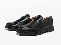 Clarks������ʿ2022�¿�ļ�Ӣ��������װһ�ŵ�����ƤЬ��