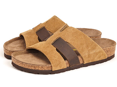 Devo������ľ��ЬŮ��Լ��ϵ�ഺ�����׽��⴩һ����Ь