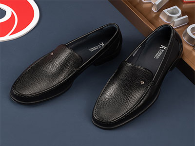 ��������ЬƤЬ����������װ��ƤţƤ�׽�����Ь����һ�ŵ�