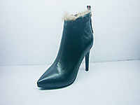 �ﶬ�¿��������Ʒ̥ţƤʱ�м�Լ��ͷ��ë��������Ů��ѥ