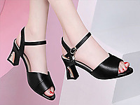 ��ЬŮЬ�����˰��ݸߵ��̶�����˿����Ь�и�ЬŮʿ��Ь