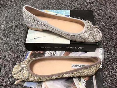 Steve Madden˼���Ǻ����������Ƭ�͸�ƽ�װ�����Ů��Ь