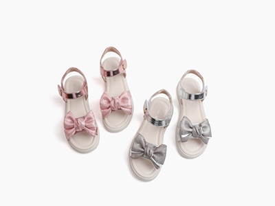 ����èͯЬ�Ŀ���Ʒ����ʱ��Ůͯ��Ь�������д�ͯ¶ֺЬ�ӷ���