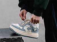 �еͰ���Ƥ���ĳ����ٴ��˶�����Ь��