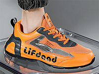 ·��˹����LOUISHURMMER��Ьʱ������Ь�˶�Ь�ֹ�Ƥ����������ЬţƤЬ�����ٴ�