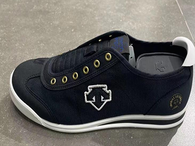 DESCENTE��ɣ����Ůͬ��һ�ŵ��˶�����Ь