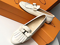 TOD2022���¿�S�ָ�ЬŮ����һ�ŵŵ�Ь������Ƥͷ��ţƤ�ٴ�ŮЬ