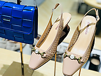 ����ū2022���＾�¿�Ůʿʱ���Ը����ʼ�Լ�ٴ�ʱװ���е�Ь