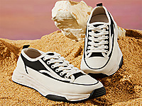 �������¿�Ůʿʱ�к���ܽ�Ь�����˶����з���ЬС��Ь