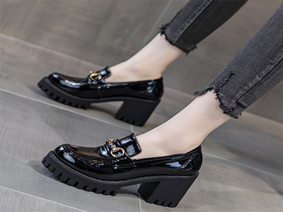 ���ݱ����ָ�ЬŮ2022���¿�ٴ��߸���׵�ЬԲͷ��Ƥ�ָ�Ӣ��СƤЬ