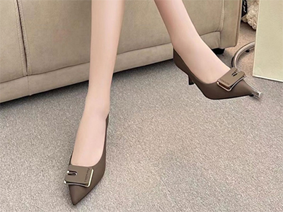 �ŷ�ǳ�ڸ߸�ЬС���ӷ�ʽ�������ʵ�Ь�ﶬ������С�ڼ�ͷŮЬ