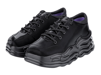 ��˫ϲ������ʱ�г����˶�����Ь