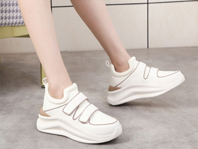 ���2023�����ճ�ʱ�������˶�С��ЬƴɫԲͷ�ϵ�ŮЬ������ħ����