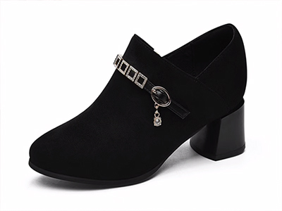 ̨�������RDĥɰ��ЬŮ�и��ָ��¿����ɫʱ�м�Լ������