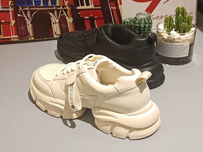 ������ŮЬ�¿��＾�׺�ɫ�����ƤС����ţƤ���������ϵ�Ьר��