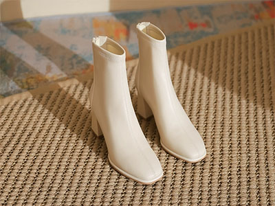 ����ʫ��ʽ�߸���ѥŮ2023�＾�¿�ָ�����ѥС���ӷ�ͷ