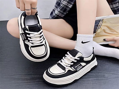 ��ʫūС��ЬŮ��Ƥ2023�¿������а�Ь�ٴ����˶�Ь