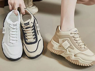 N.THREE�¿��ϵ�Ьѧ���˶��ܲ�Ь����Ь�������