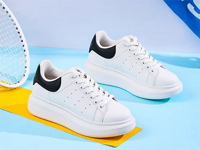 ���н���ĦЬ�¿��С��ЬѨλ��ʯ��ɫŮЬʱ�аٴ���������Ь