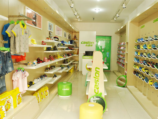 ������ר����