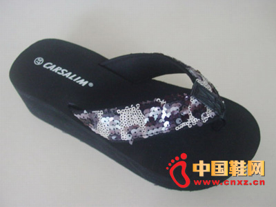 ��Ӧ������Ůʱ��EVA������Ь����ӭ���ͻ�ǰ��Ǣ̸����