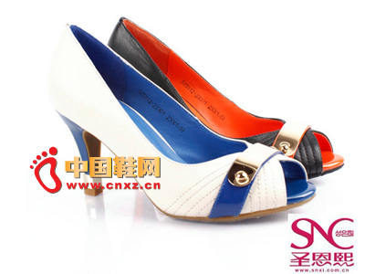 ʥ����ŮЬ2013�ļ��¿����У�����ȫ������������