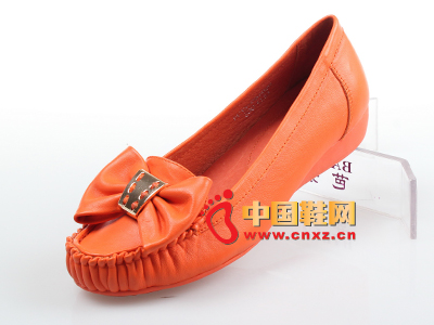 �ŷ��¿�ŮЬ���У�2013�����¿���������У�