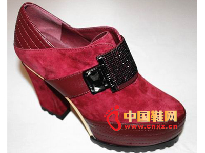 �����ζ��ﶬ�¿�ŮЬ���У�2013����������