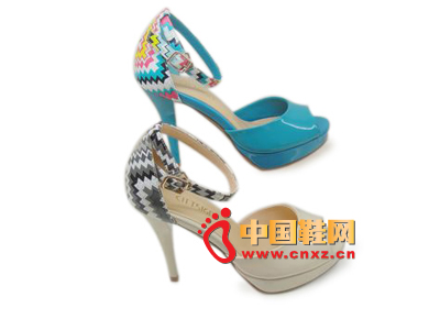 ��������ŮЬ���ˣ�2014�����¿����л���������