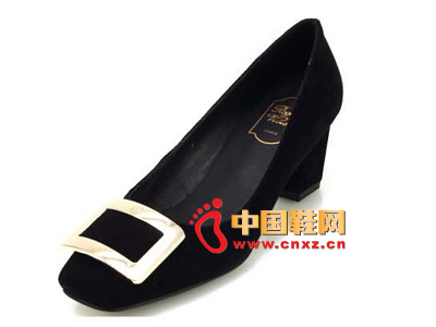 RV������Ƥ��Ьŷ���¿�ָ�ŮЬС����ͬ���и���ͷ���ʹ�Ь����